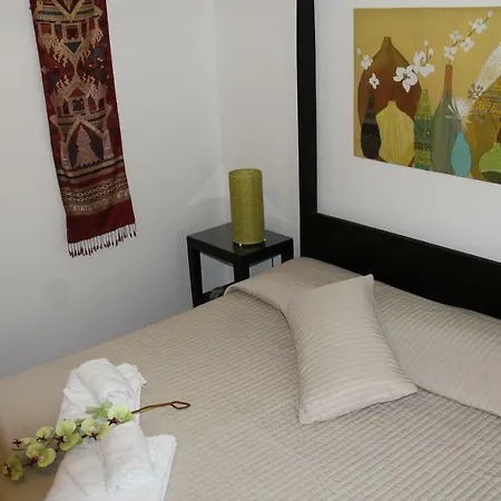 לינה וארוחת בוקר B&B Trieste *